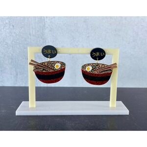 Noodle Bowl Earrings‎